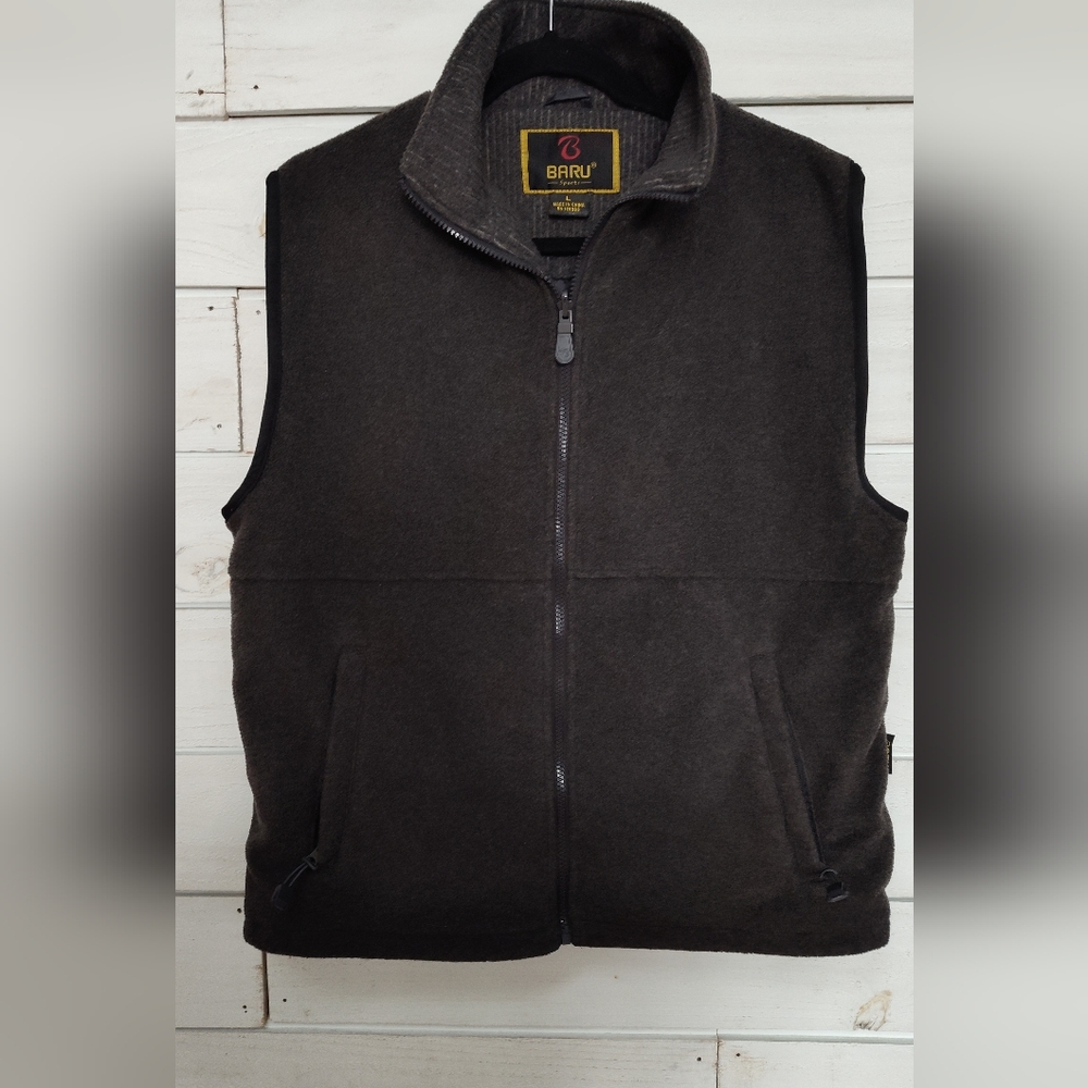 Baru sports Gray Fleece Vest